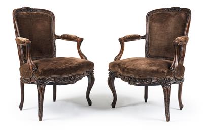 Pair of Baroque armchairs, - Nábytek, koberce