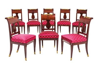Satz von acht Sesseln, - Möbel und dekorative Kunst