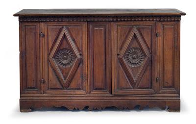 Provincial sideboard, - Mobili rustici