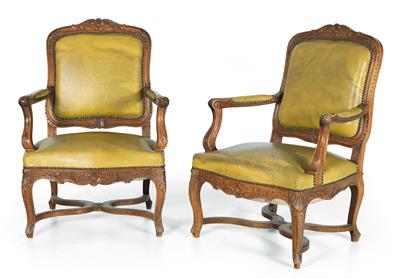 Pair of armchairs, - Nábytek, koberce