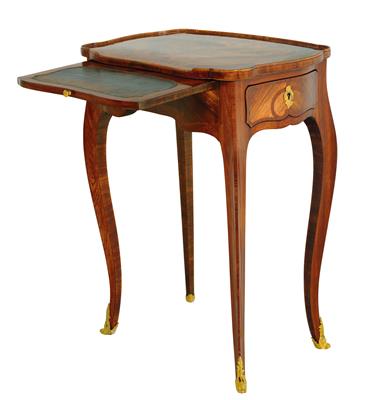 Dainty salon work table, - Mobili