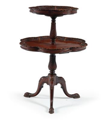 English side table or serving table, - Furniture and the decorative arts