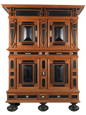 Imposing early baroque chest, - Castle Schwallenbach - Collection Reinhold Hofstätter (1927- 2013)