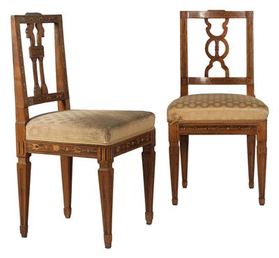 2 Neo-Classical chairs, - Nábytek, koberce