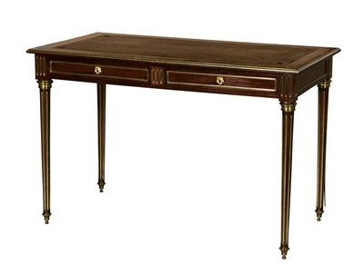 A small elegant writing desk - Selected by Hohenlohe