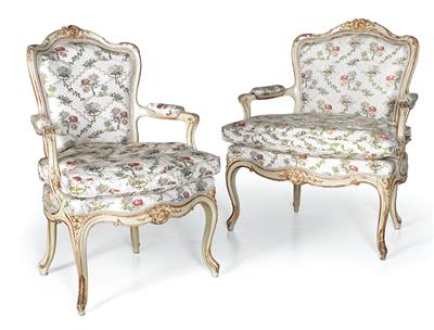 Two armchairs of slightly different sizes, - Furniture and Decorative Art