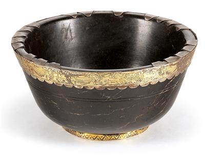 A serpentine bowl, - Kolekce Reinhold Hofstätter