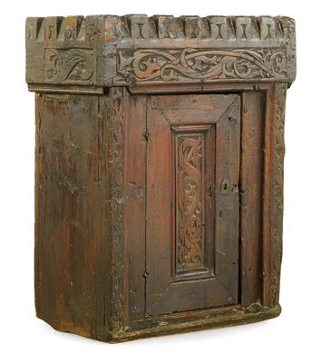 Gothic style hanging cupboard, - Mobili rustici