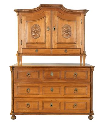 Provincial Neo-Classical cabinet on chest, - Mobili rustici