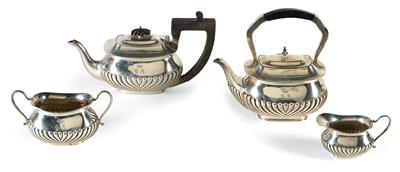 An English tea set, - Majetek aristokratického původu a předměty důležitých proveniencí