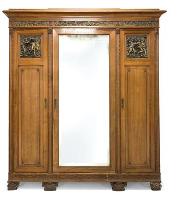 Large late Art Nouveau wardrobe, - Nábytek