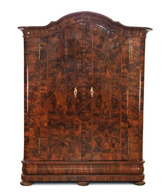 Late Baroque hall cupboard, - Furniture and Decorative Art