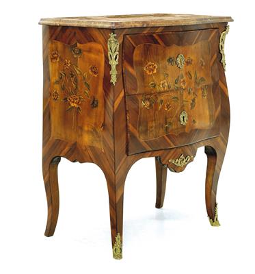 Dainty salon chest of drawers, - Furniture and Decorative Art