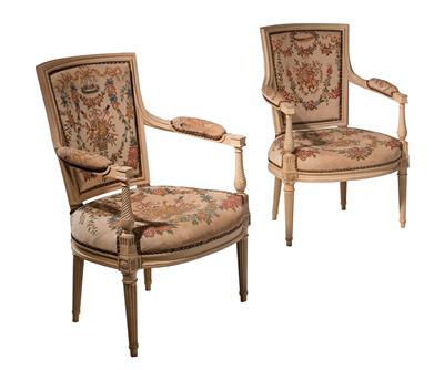 Pair of armchairs, - Furniture and Decorative Art