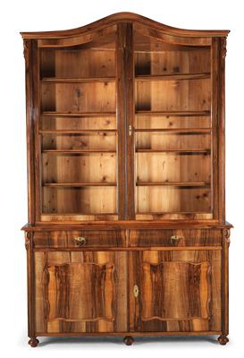 Large glazed bookcase, - Mobili e arti decorative