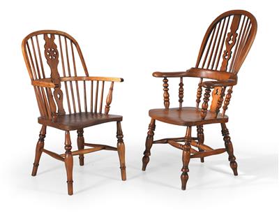 Two different Windsor chairs, - Furniture and Decorative Art