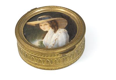 A lidded box, - Majetek aristokratického původu a předměty důležitých proveniencí