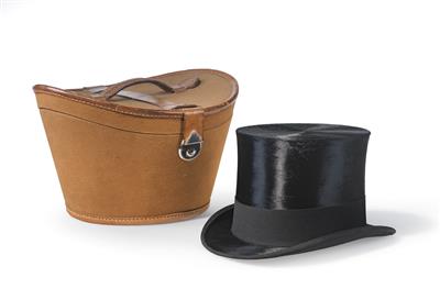 A top hat with box, - Di provenienza aristocratica