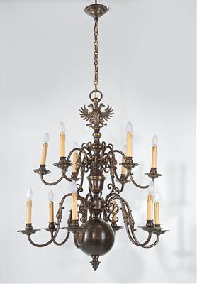 A large metal chandelier, - Mobili e arti decorative