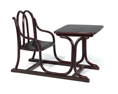 An Art Nouveau child’s writing desk with chair, - Mobili e arti decorative