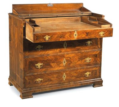 A bureau, - Mobili e arti decorative