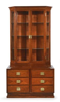 An Art Nouveau display cabinet, - Mobili e arti decorative