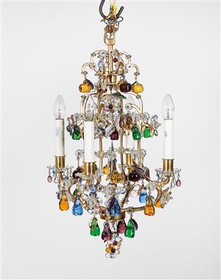 A small glass chandelier, - Nábytek