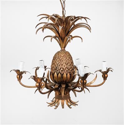 A chandelier - Mobili e arti decorative