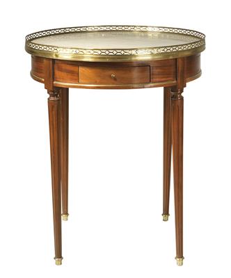 A round salon side table, - Mobili e arti decorative