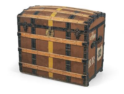 A cruise suitcase, - Furniture and Decorative Art