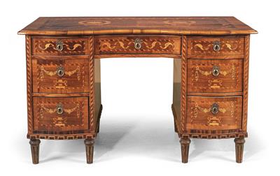 A writing desk in Josephinian style, - Mobili e arti decorative