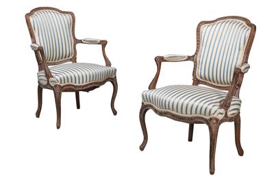 A Pair of Baroque Armchairs, - Mobili e arti decorative