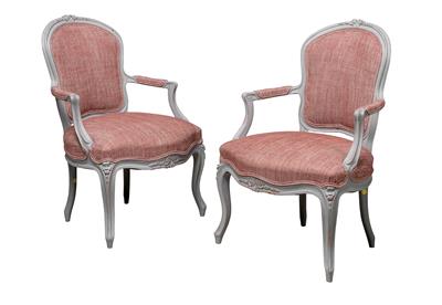 A Pair of Small Armchairs in Baroque Style, - Mobili e arti decorative