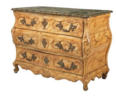 A Provincial Chest of Drawers, - Nábytek