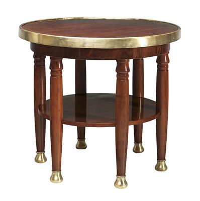 A Round Art Nouveau Salon Table, - Mobili e arti decorative