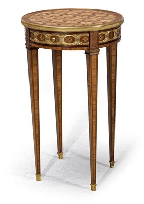 A Small French Salon Side Table, - Mobili e arti decorative