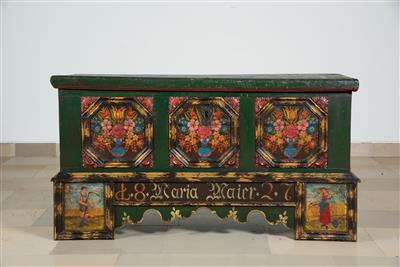 A Plinth chest (“Sockeltruhe”) - Nábytek