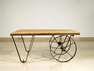 A Rustic Coffee Table, - Nábytek