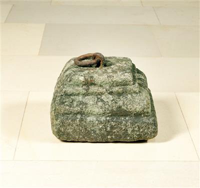 A Stone Weight, - Bauern- und Landhausmöbel