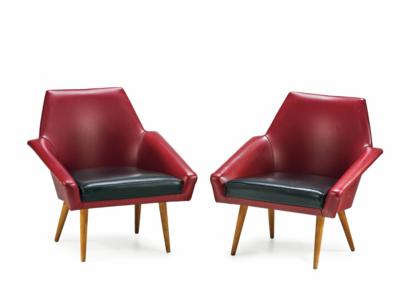 A Pair of Low Club Chairs, - Mobili