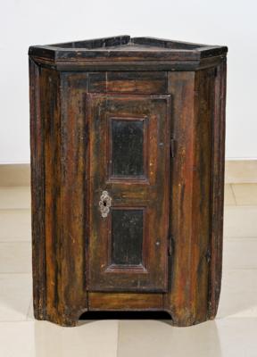 A Rustic Corner Wall Cabinet, - Lidový nábytek