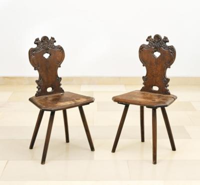 A Pair of Plank Chairs, - Mobili rustici
