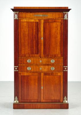 Neoklassizistischer Halbschrank, - Furniture