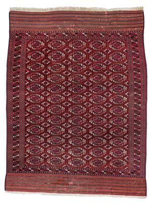 Saryk central carpet, - Orientální koberce, textilie a tapiserie