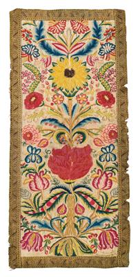 Embroidery fragment, - Orientální koberce, textilie a tapiserie