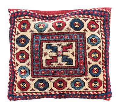 Bergama pillow, - Orientální koberce, textilie a tapiserie