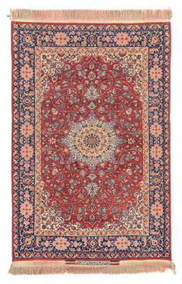 Isfahan Serafian, - Oriental carpets, textiles and tapestries