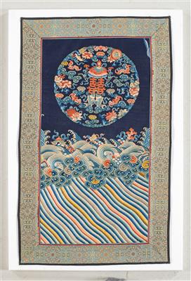 Chinese Embroidery, - Orientální koberce, textilie a tapiserie
