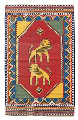 Qashqai Kilim, Iran, c. 252 x 156 cm, - Oriental Carpets, Textiles and Tapestries