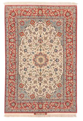 Isfahan,  Iran, c. 220 x 145 cm, - Orientální koberce, textilie a tapiserie